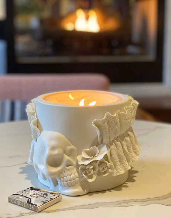 VANITAS Skull Candle